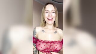 Large boobs bounce as this babe smiles wickedly ?