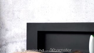 EXCITEMENT-HD Clean Shaving Twat Trickling With Cum After Baths