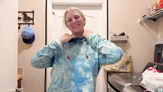 Cum Behind the Scenes with the Lawn Queen