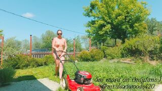 Hawt Nudist mother I'd like to fuck disrobes and Mows the Lawn