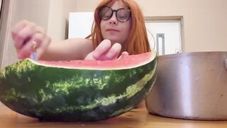 Giantess Stepsister Eats Watermelon and Is Indeed Lascivious During the time that Petite Stepbrother Watches Giantess Stepsister Eat