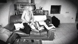 Séance photo qui dérape, caméra vidéo, je baise cette salope par tous les trous !