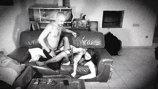 Séance photo qui dérape, caméra vidéo, je baise cette salope par tous les trous !