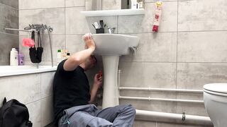 I called a plumber and had to pay in kind