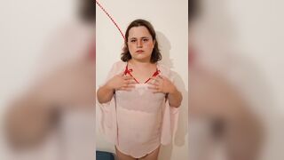 Enjoyable transsexual undressing for u