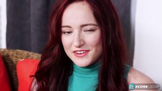 Nasty Fetish Maci Widens Her Twat