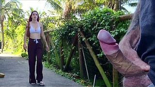 Risky public masturbation in the park for a hawt stranger!