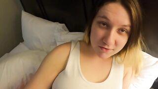 Cheating Preggo Wife Gives Stranger a BJ in Chaps’s Room