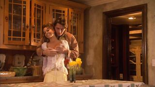Impure wife allows a hardcore nailing in the kitchen