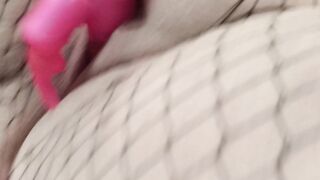Quickly cumming during the time that everybody is