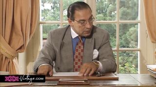 The Nymphomaniac Secretary