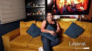 Aged Colombian big beautiful woman cheats on her spouse and makes her 1st porn movie