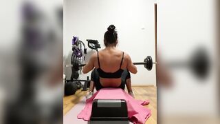 Hot pumping up muscle angel