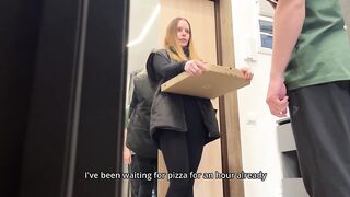 The delivery angel ate my pizza… and now this babe’s working it off with her body ?