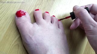 Painting my nails i'm so bad at it ha-ha-ha footfetish voetjes dutch feet breda