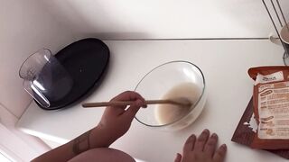 Making breakfast nude during the time that everybody is and masturbating with a clitoris pump FTM/ENBY/Mama