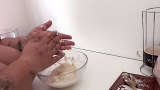 Making breakfast nude during the time that everybody is and masturbating with a clitoris pump FTM/ENBY/Mama