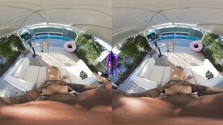 PURITYVR Business woman with Lisa Amane