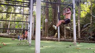 Full-body training with a predominance of pulldowns