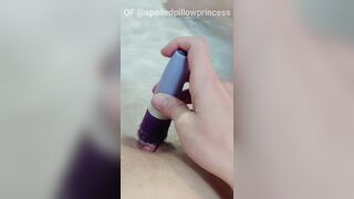 Spoiled Pillow Princess Solo Washroom Time, Drizzling Cum On The Tub