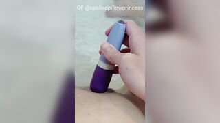 Spoiled Pillow Princess Solo Washroom Time, Drizzling Cum On The Tub
