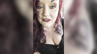 big beautiful woman gets loud banging herself from behind and squirting for u