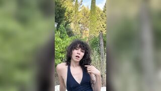 A T-girl Screws Herself with as Many Fingers as Possible