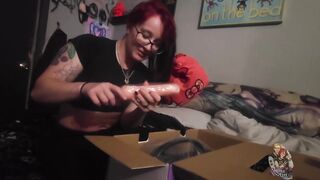 Unboxing our fresh SEX MACHINE from Joynes!