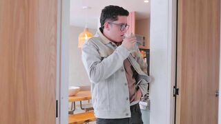 CURVY BIGBUTT GETS DEEPTHROAT FROM KYLEIELLISH