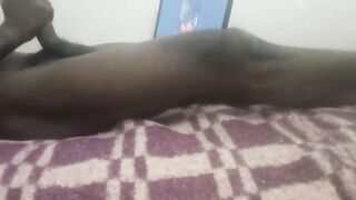 Solo Hunk Deepthroat Enjoyment With Amoniaque
