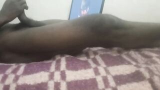 Solo Hunk Deepthroat Enjoyment With Amoniaque