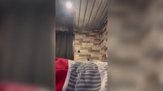 Feels so wonderful cumming str8 down