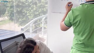 ALUMNO SE COGE A SUMAESTRA EN EL SALON! ANECDOTA? ME COGI A MI MAESTRA MARA!