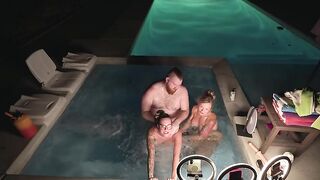 Hardcore Sexy Tub Three-some With Deliah Grace And Nikki Zee