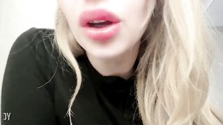 Highly seductive & wicked lips worship and JOI session