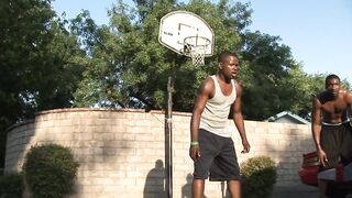 Hung ebony schlong satisfies appreciative breasty blond