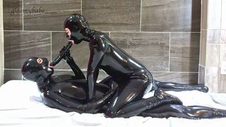 Double sex toy joy, Trailer - Gloomy Chick