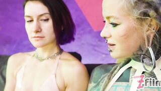 Double Ended Metal Vibrator Screwing with Anuskatzz