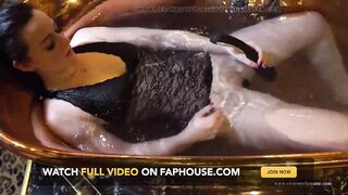 Vivienne L'amour - Copper Bathroom Sex-toy Masturbation