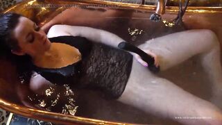 Vivienne L'amour - Copper Bathroom Sex-toy Masturbation