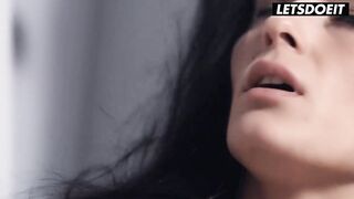 Underware Shoot Turns Into 4 Cutie Snatch Licking Orgy on Set