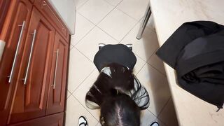 kitchen and bang my stepsister coz this babe's walking around in leggings