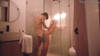 Real and ardent sex in the shower! I can't hold back and I cum in her booty...
