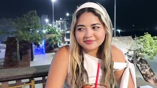 The 1st date with a stranger