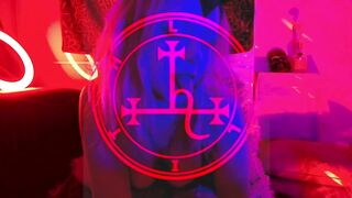 Worship LILITH Darksome Femdom-goddess Succubus GOON ENCOURAGEMENT