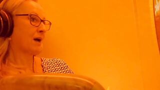 Aged Golden-haired Wife Enjoys Sex After Flight