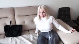 Stepmom mistakenly sent me a provocative clip! This babe just wanted to bang.