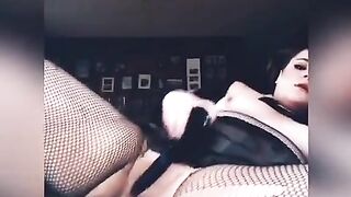 Cute teen bangs vagina & butt with hairbrush