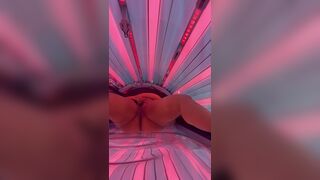 FINGERING HARD IN SUNLIT INTIMATE SURRENDER