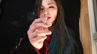 Miss Dee Nicotine Ashes On U - Smokin' Fetish - Ashtray POV